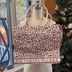 Victoria's Secret Pink and Black Leopard Tote